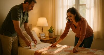 Help your Sarasota senior feel at home from the very first night